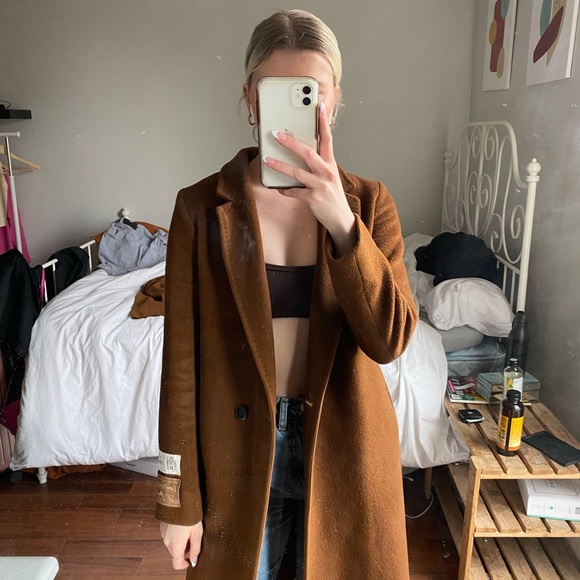 Aritzia coat! - Picture 3 of 3